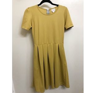 Golden Yellow Dress WITH POCKETS - LuLaRoe Amelia